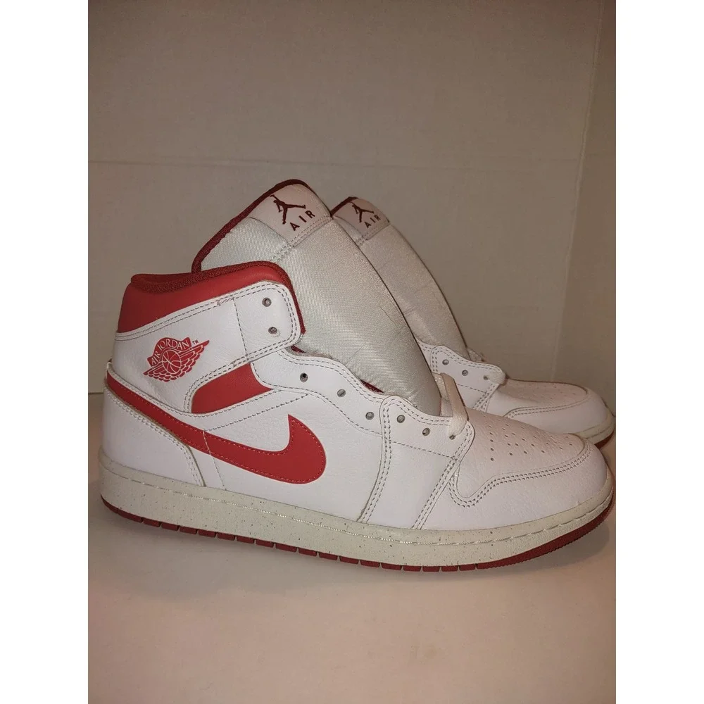 Nike Air Jordan 1 Mid SE Leather Sneakers White Dune Red Mens 12 NWOB FJ3458-160